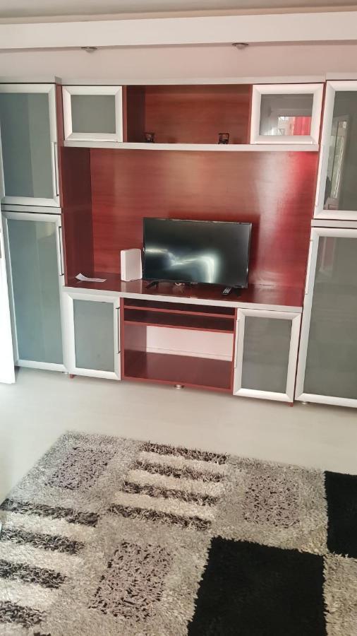 Apartament B Orizont Bacau Ngoại thất bức ảnh